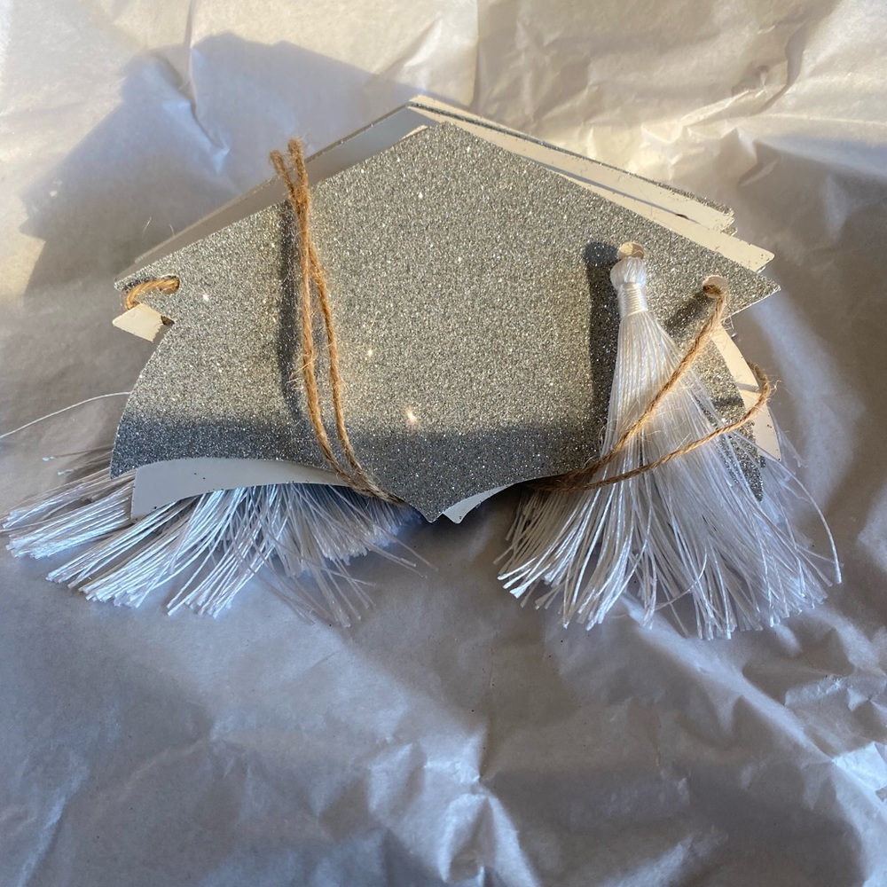 Graduation bundle - Picture 2 of 9